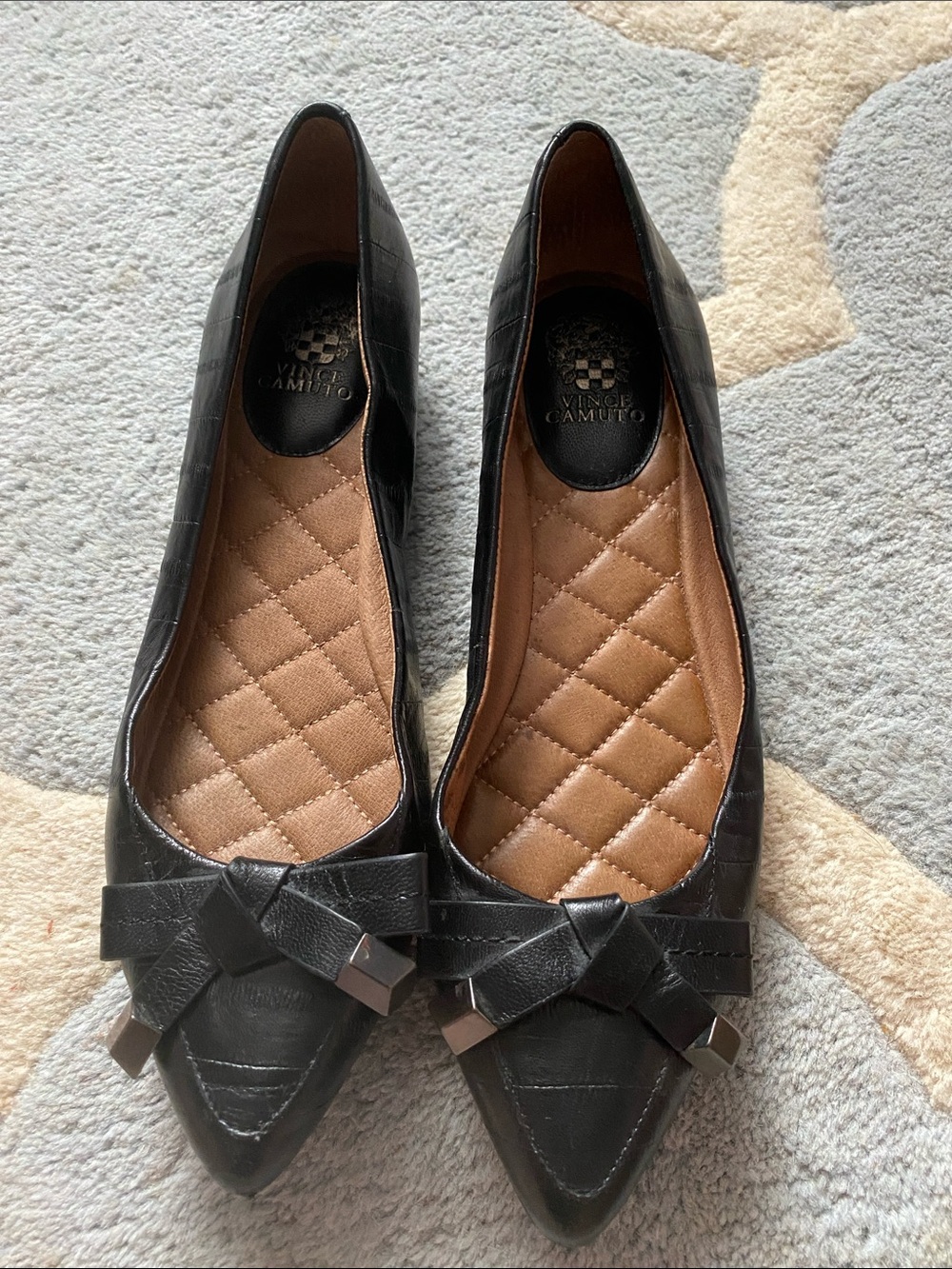 Vince Camuto Black Pointed-Toe Bow Ballet Flats